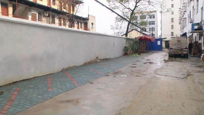 省委书记暗访乡村小学：电脑不能用,可靠解析评估_VIP23.93.49